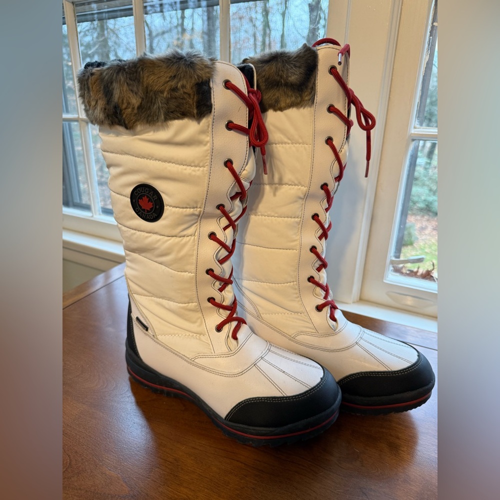 Cougar Chateau White Winter Boots w/ Red Laces